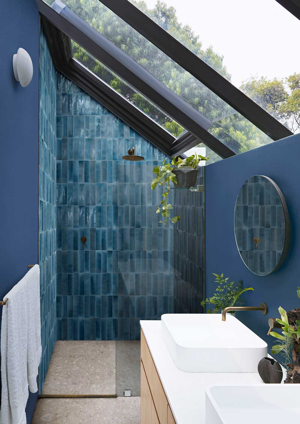 Minoli - Luminous Blu China Gloss, 6 x 24cm (LMN1003)