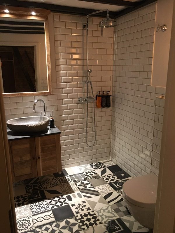 Moroccan Encaustic Cement Pattern Random Mix Black White and Grey, 20 x 20cm - Tiles &amp; Stone To You